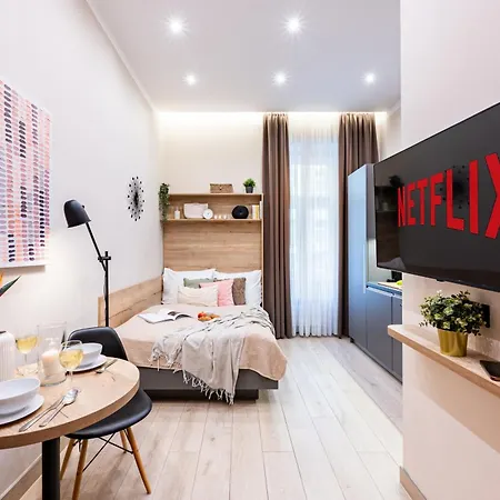 Days - Modern - 7 Min Wenceslas Square *