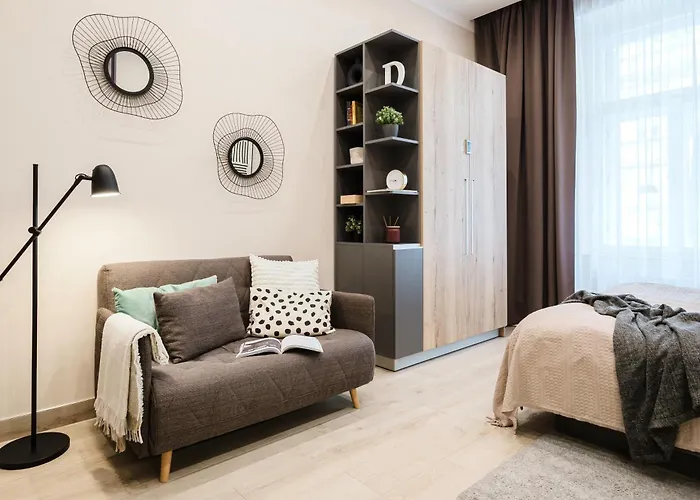 Days - Modern - 7 Min Wenceslas Square Apartamento *