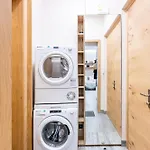 Days - Modern - 7 Min Wenceslas Square Apartman